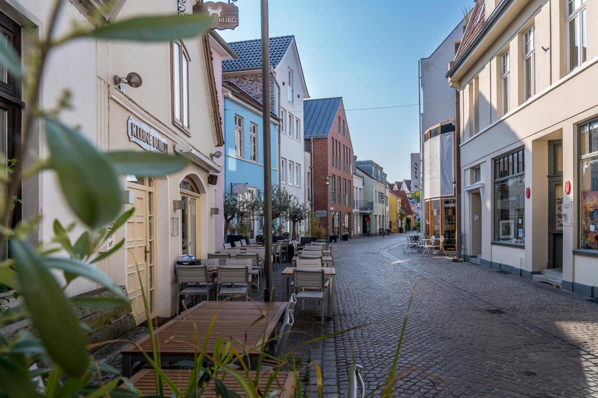 Modernes Apartment Im Kaiserkiez Olsztyn Bagian luar foto